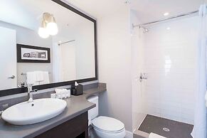 Sandman Signature Prince George Hotel