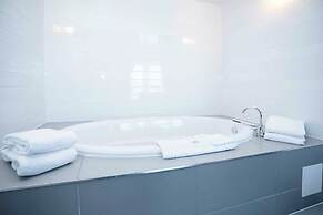 Sandman Signature Prince George Hotel