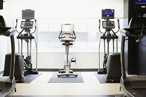 Le Germain Hotel Maple Leaf Square