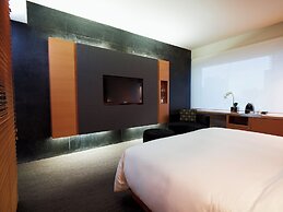 Le Germain Hotel Maple Leaf Square