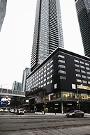 Le Germain Hotel Maple Leaf Square