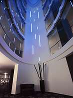 Le Germain Hotel Maple Leaf Square