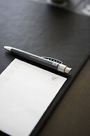 Le Germain Hotel Maple Leaf Square