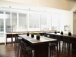 Le Germain Hotel Maple Leaf Square