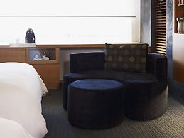 Le Germain Hotel Maple Leaf Square