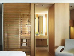 Le Germain Hotel Maple Leaf Square