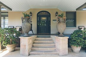 Bells at Killcare Boutique Hotel, Restaurant & Spa