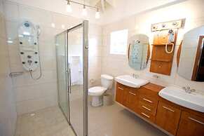 Simpson Bay Suites