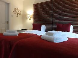 Tir-y-Coed Country House