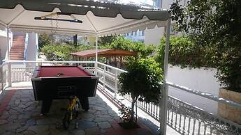 Amazones Villas Apartments