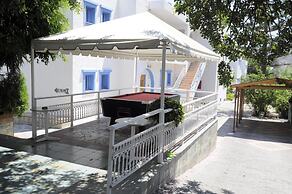 Amazones Villas Apartments