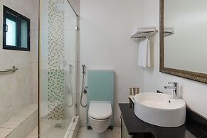 Protea Hotel by Marriott Lagos Kuramo Waters