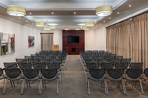 Protea Hotel by Marriott Lagos Kuramo Waters