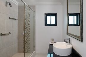 Protea Hotel by Marriott Lagos Kuramo Waters