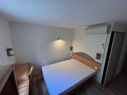 Brit Hotel Essentiel Millau