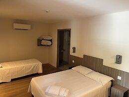 Brit Hotel Essentiel Millau