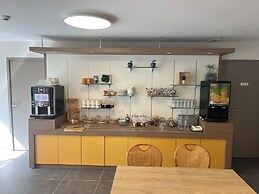 Brit Hotel Essentiel Millau