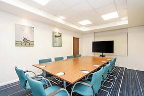 Holiday Inn Express Cambridge-Duxford M11, Jct.10 by IHG