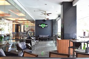 Diamond Suites and Residences