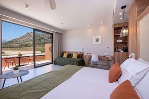 Kiani Beach Resort Family