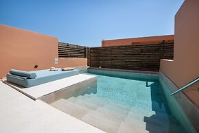 Kiani Beach Resort Family