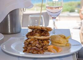 Kiani Beach Resort Family