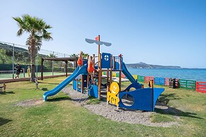 Kiani Beach Resort Family