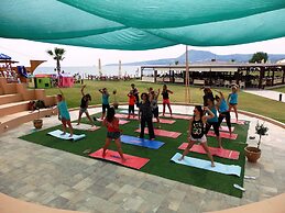 Kiani Beach Resort Family