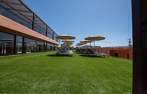 Kiani Beach Resort Family