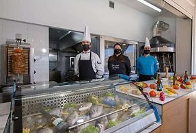 Kiani Beach Resort Family