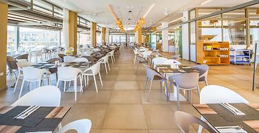 Kiani Beach Resort Family