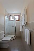 Three Apples Suites and Hotel