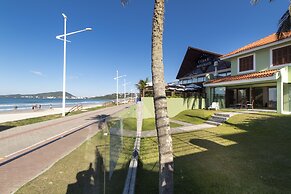 Aluguel Casa 4 quartos 1 suite frente mar 016