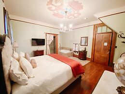 Galena Inn
