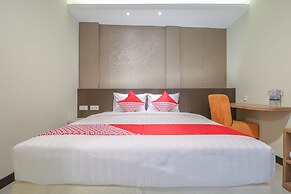 Hotel O Kuta Near Potato Head Beach Club Formerly Balitone Residence