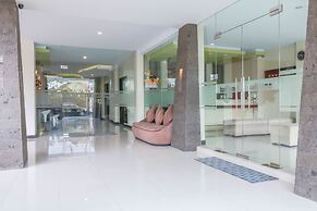Hotel O Kuta Near Potato Head Beach Club Formerly Balitone Residence