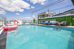 Celina Hotel & Apartment