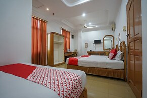 Super OYO 1173 Hotel Shofa Marwah