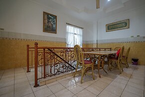 Super OYO 1173 Hotel Shofa Marwah