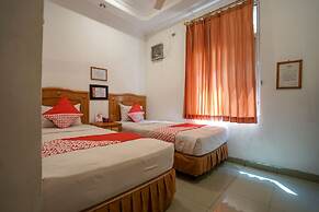 Super OYO 1173 Hotel Shofa Marwah