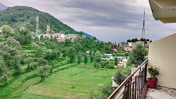 Hotel Snow Crest Inn