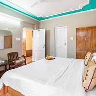 Hotel Snow Crest Inn