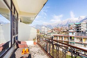 Hotel Snow Crest Inn