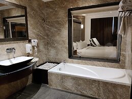 Crescent Spa And Resorts Indore