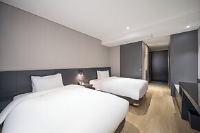 Rivertain Hotel Gyeongju