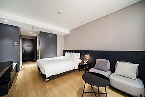 Rivertain Hotel Gyeongju