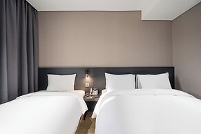 Rivertain Hotel Gyeongju