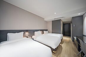 Rivertain Hotel Gyeongju