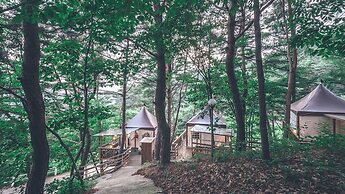 Couplestar in Forest Glamping