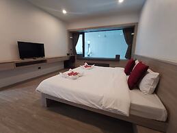 Pause Pool Villa by Replay